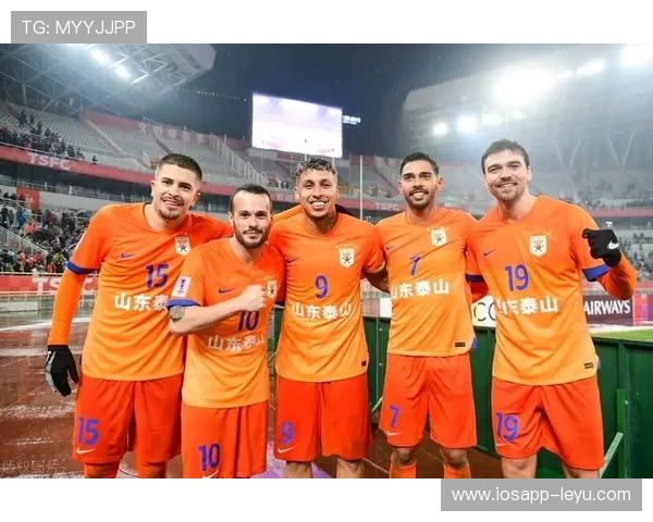 泰山队时隔11年再夺中超冠军!多元化改革开启山东足球新纪元,传承鲁能精神铸就辉煌